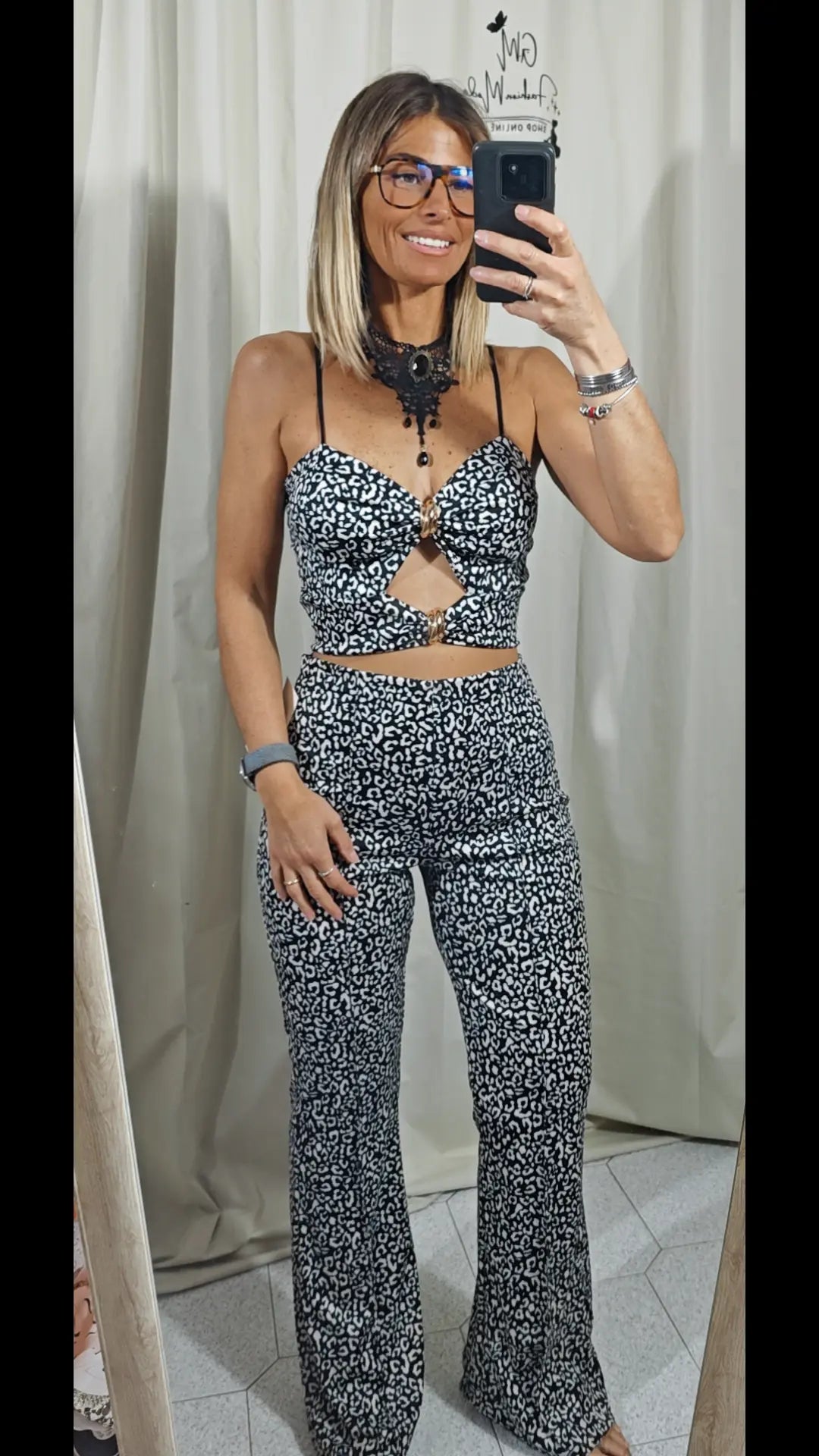 Completo top con coppa