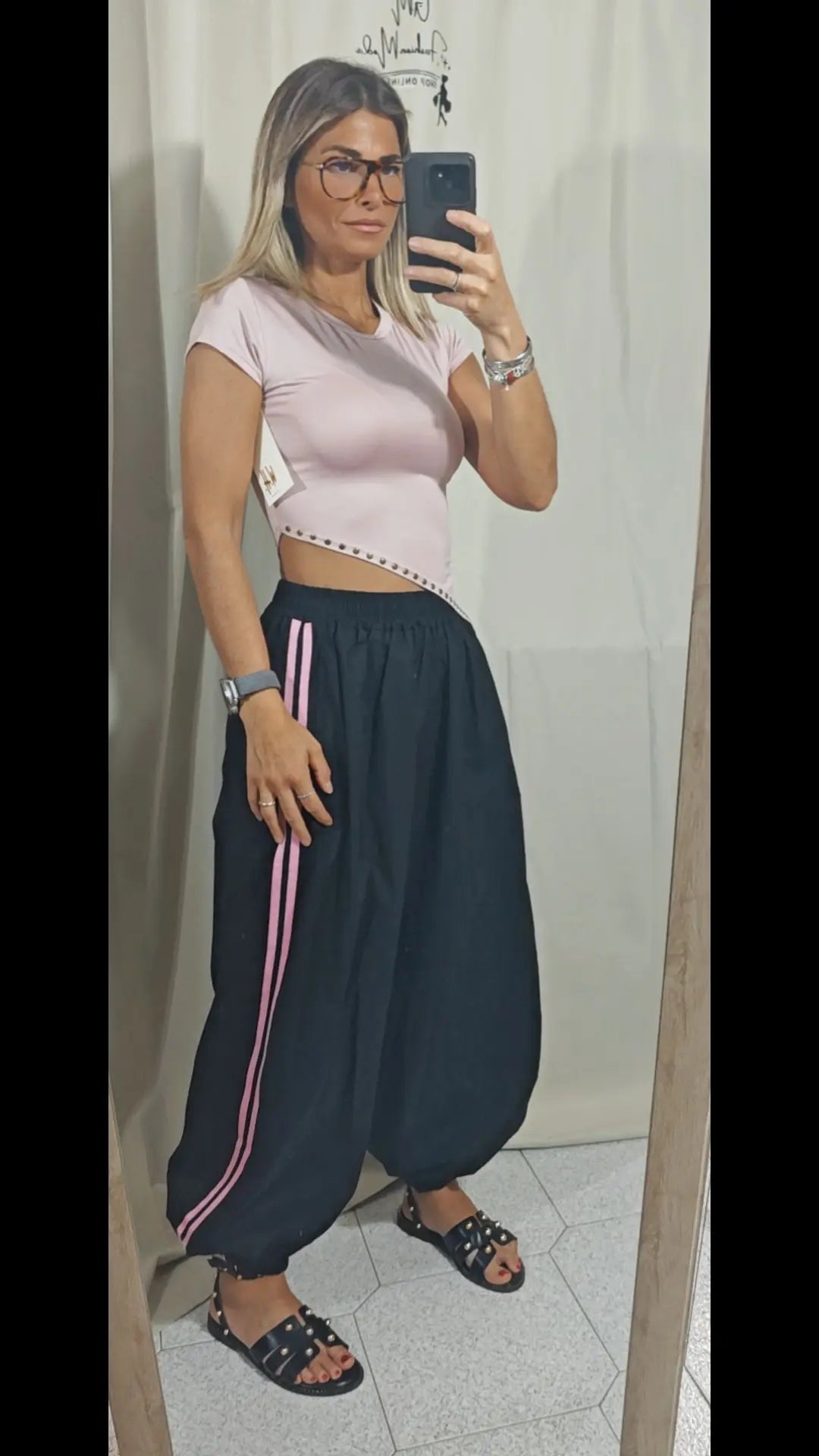 Maglia con borchie